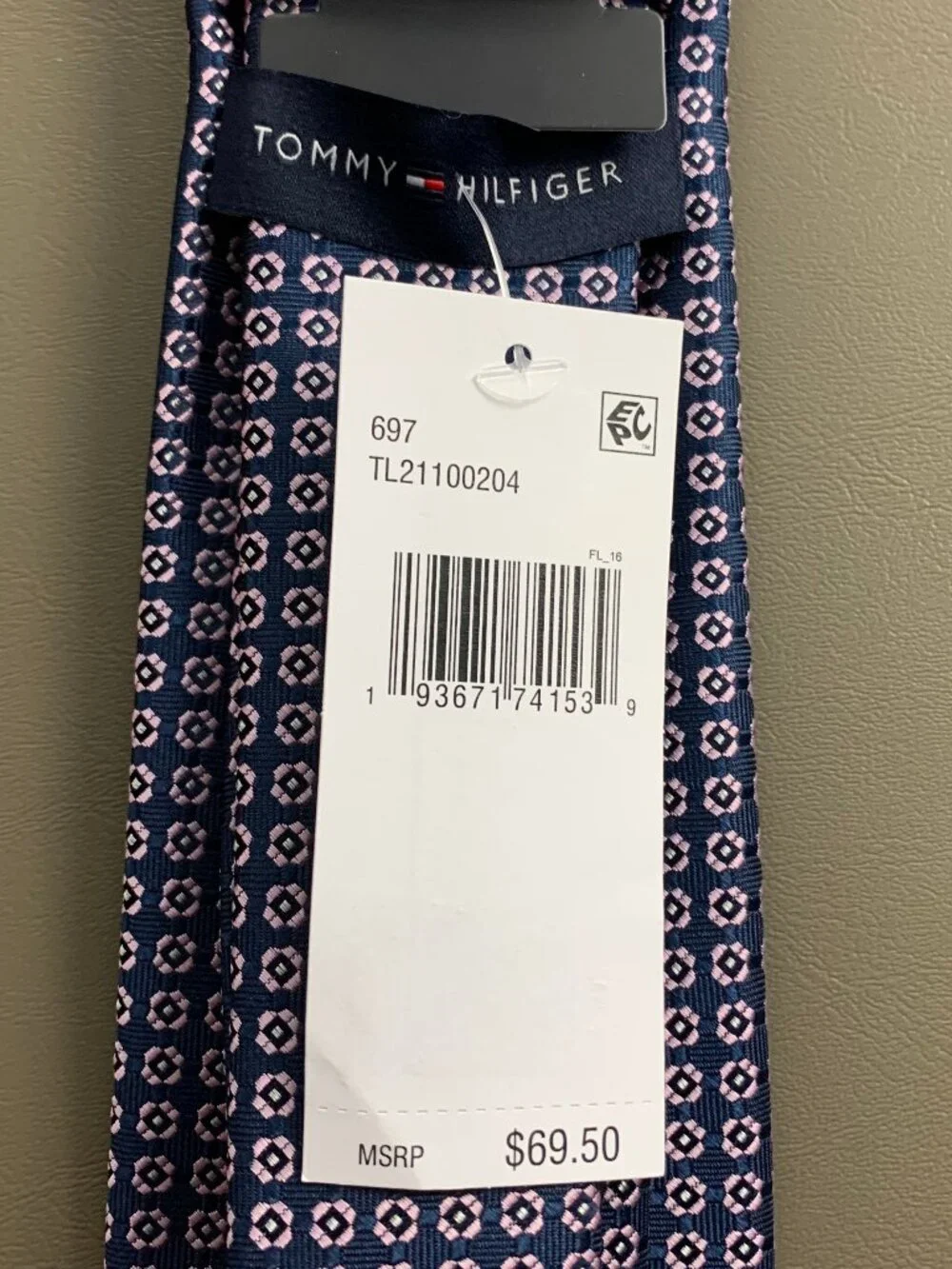 Tommy Hilfiger Men's 3'' Polyester Blend Neck Tie, Blue Pink Arvin Medallion